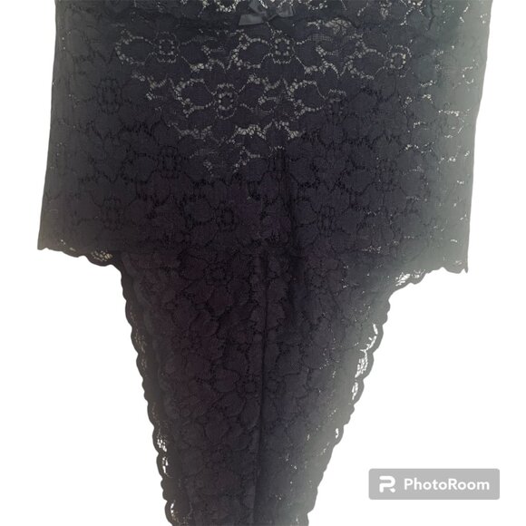 Victoria's Secret One Piece Lingerie - Halter Top - Women's Large Silk Lace - Picture 3 of 5